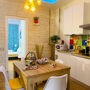 suite-i-biddizzi-da-sicilia.catania-hotels.net/