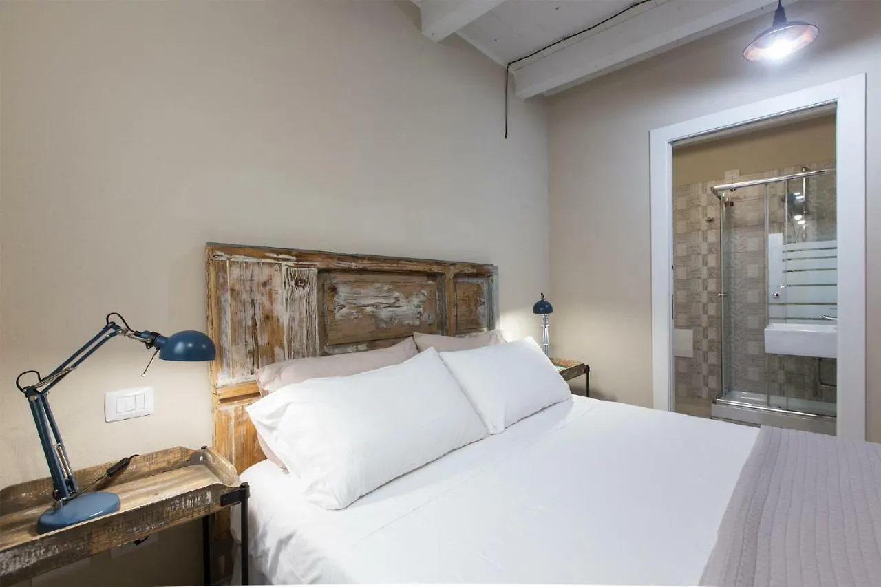 White House Apartment Cagliari 0*,  Italy