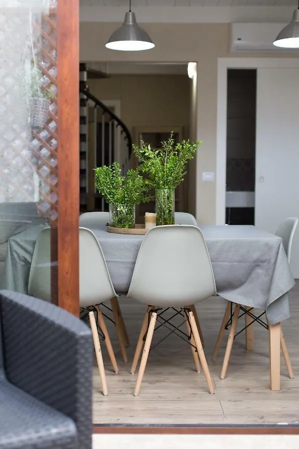 White House Apartment Cagliari Italy